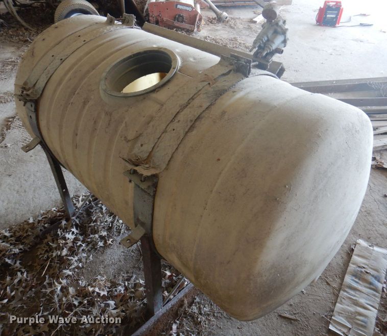 image for item MU9706 (3) poly tanks