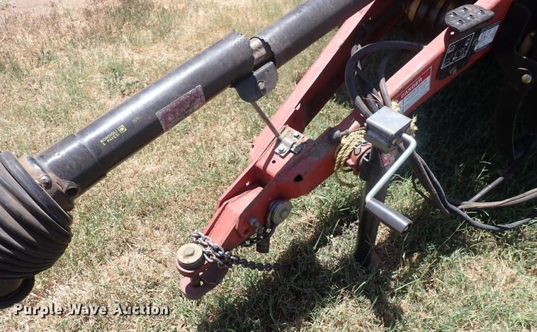 image for item DF5031 2003 New Holland BR750  round baler