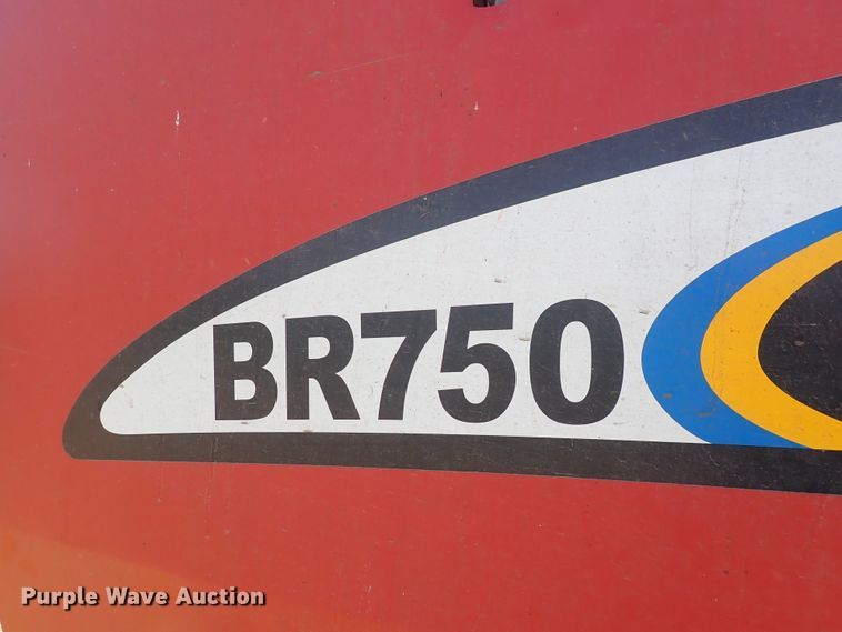 image for item DF5031 2003 New Holland BR750  round baler