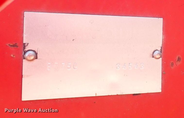 image for item DF5031 2003 New Holland BR750  round baler