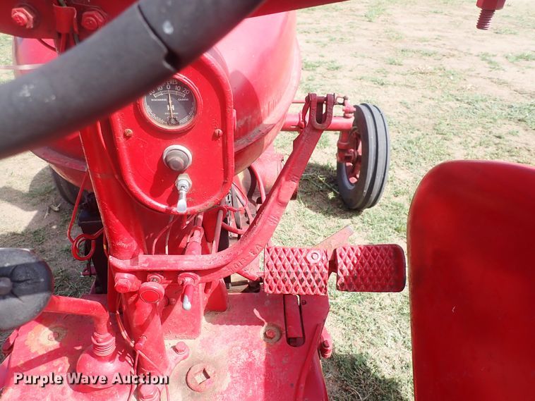 image for item DF5064 Farmall M  tractor