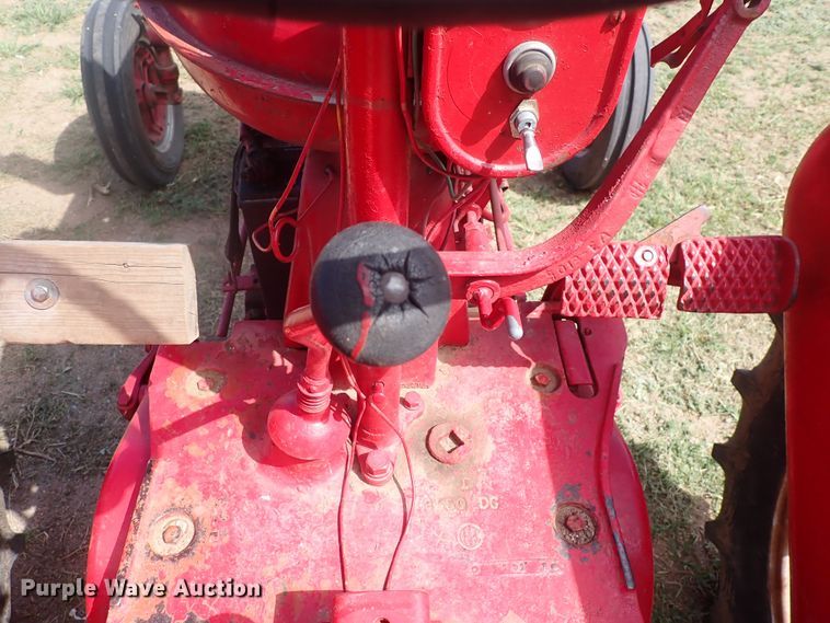 image for item DF5064 Farmall M  tractor