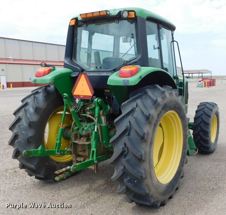 image for item DJ7674 2007 John Deere 7230  MFWD tractor