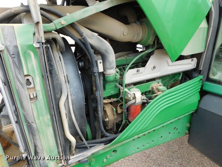 image for item DJ7674 2007 John Deere 7230  MFWD tractor