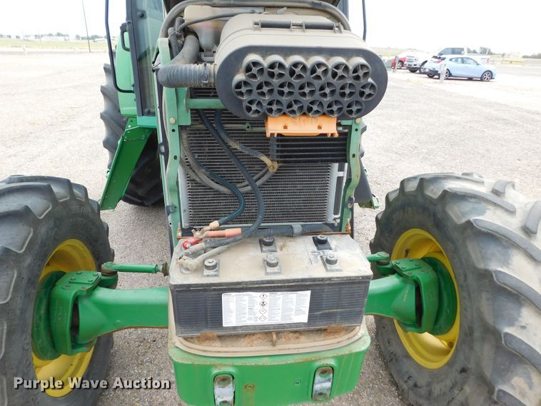 image for item DJ7674 2007 John Deere 7230  MFWD tractor