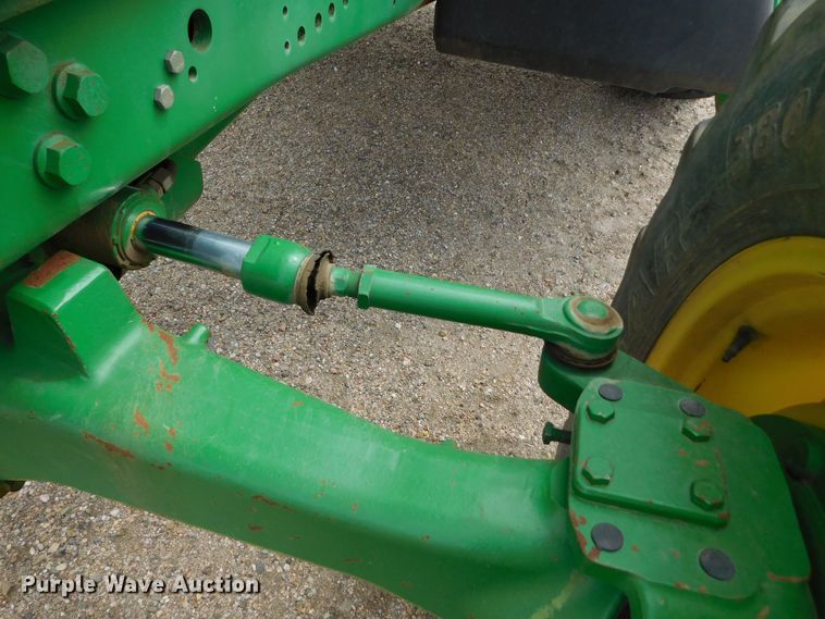 image for item DJ7674 2007 John Deere 7230  MFWD tractor