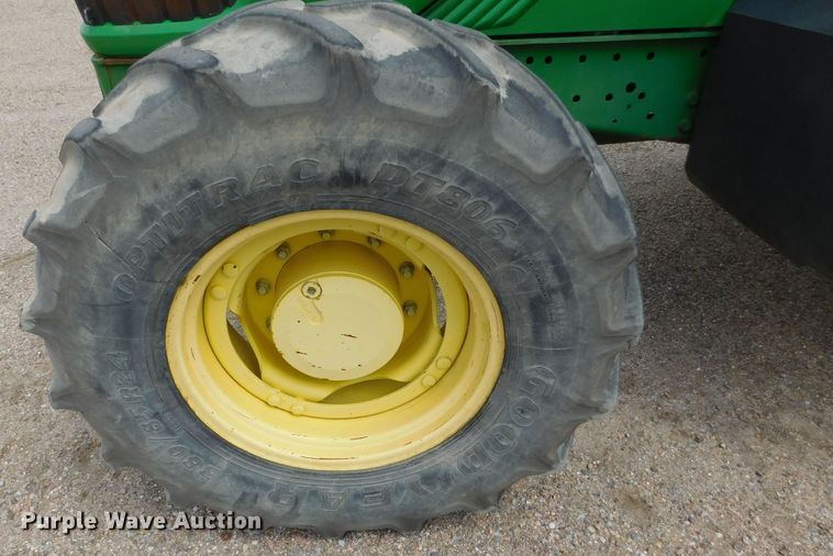 image for item DJ7674 2007 John Deere 7230  MFWD tractor