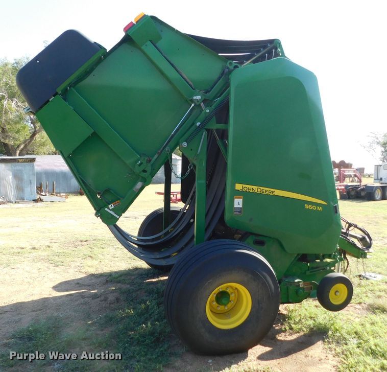 image for item DJ7675 2019 John Deere 560M  round baler
