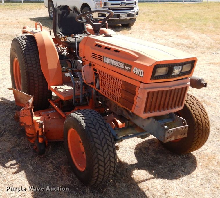 image for item DK0372 Kubota B8200  MFWD lawn tractor