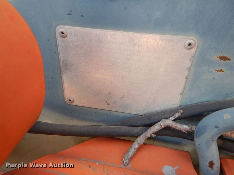 image for item DK0372 Kubota B8200  MFWD lawn tractor