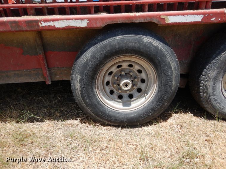 image for item DK0377 2004 Gooseneck Trailers A7B1  livestock trailer