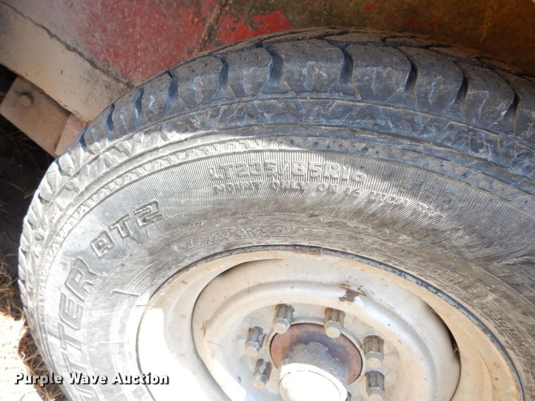 image for item DK0377 2004 Gooseneck Trailers A7B1  livestock trailer