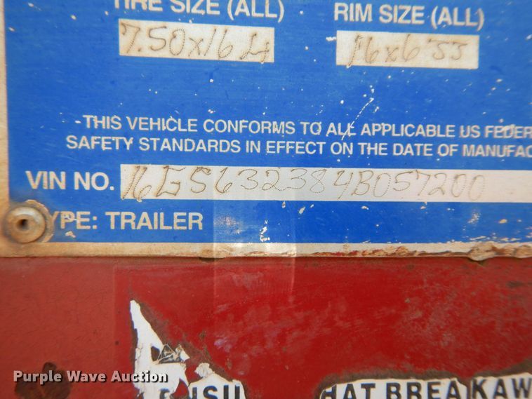 image for item DK0377 2004 Gooseneck Trailers A7B1  livestock trailer