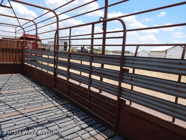 image for item DK0378 1984 Kinnamore  livestock trailer