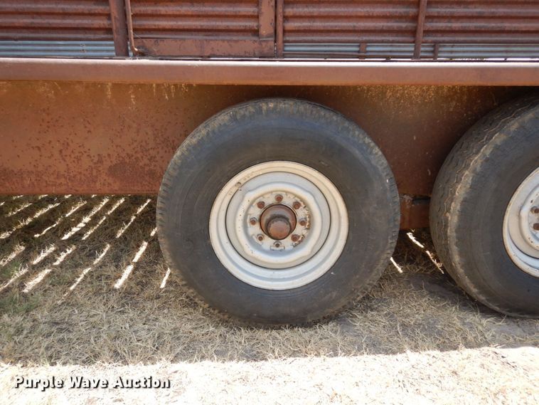 image for item DK0378 1984 Kinnamore  livestock trailer