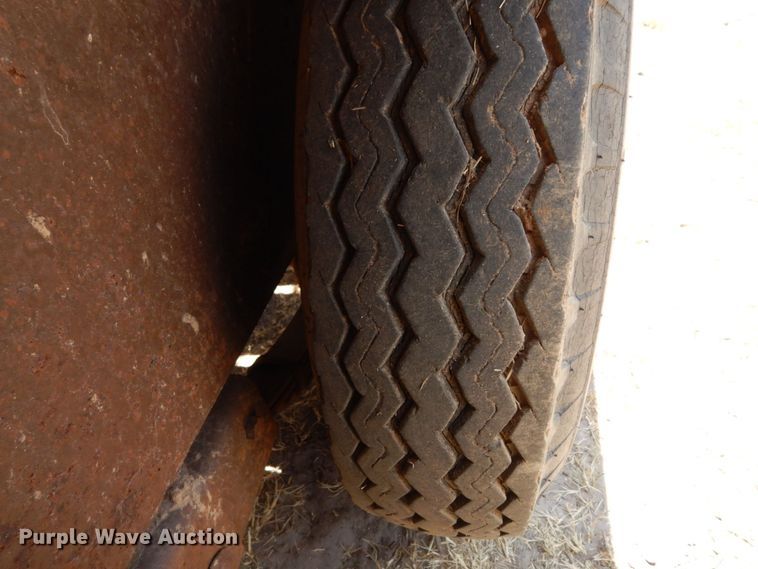 image for item DK0378 1984 Kinnamore  livestock trailer