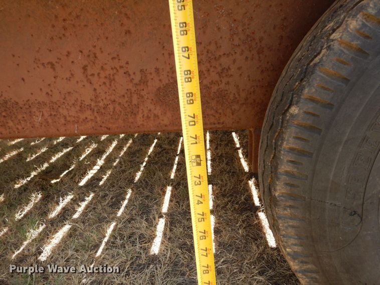 image for item DK0378 1984 Kinnamore  livestock trailer