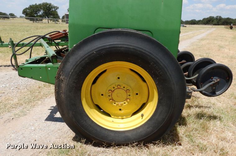 image for item DK0381 John Deere 8000  grain drill