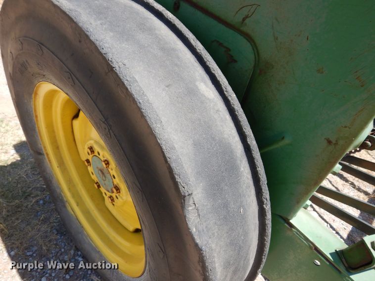 image for item DK0381 John Deere 8000  grain drill