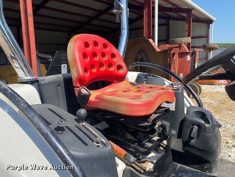 image for item DK6254 2009 New Holland Boomer 8N  MFWD tractor