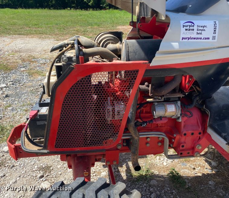image for item DK6254 2009 New Holland Boomer 8N  MFWD tractor