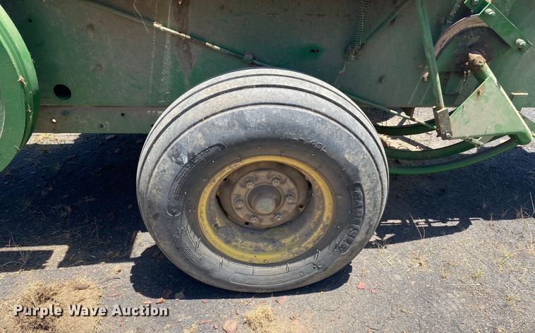 image for item DK6258 2011 John Deere 348  small square baler