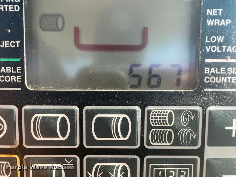 image for item DK7020 2004 John Deere 567  round baler