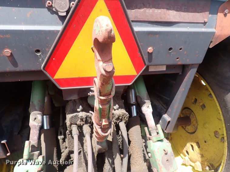 image for item DN0475 1986 John Deere 3150  MFWD tractor