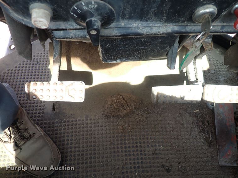 image for item DN0475 1986 John Deere 3150  MFWD tractor