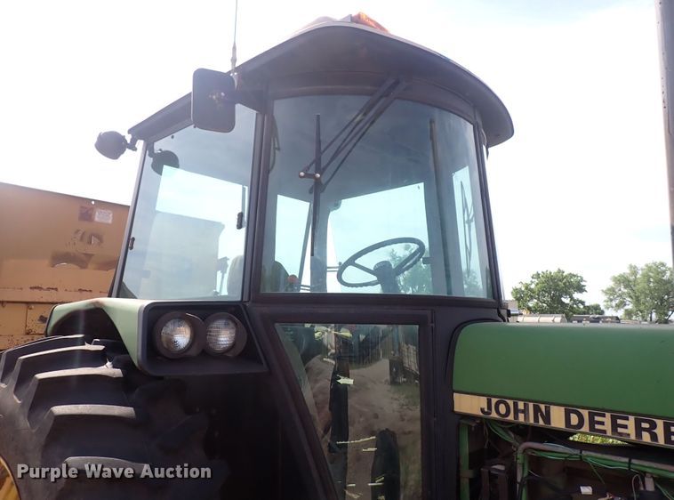 image for item DN0475 1986 John Deere 3150  MFWD tractor