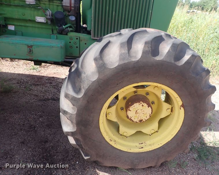 image for item DN0475 1986 John Deere 3150  MFWD tractor