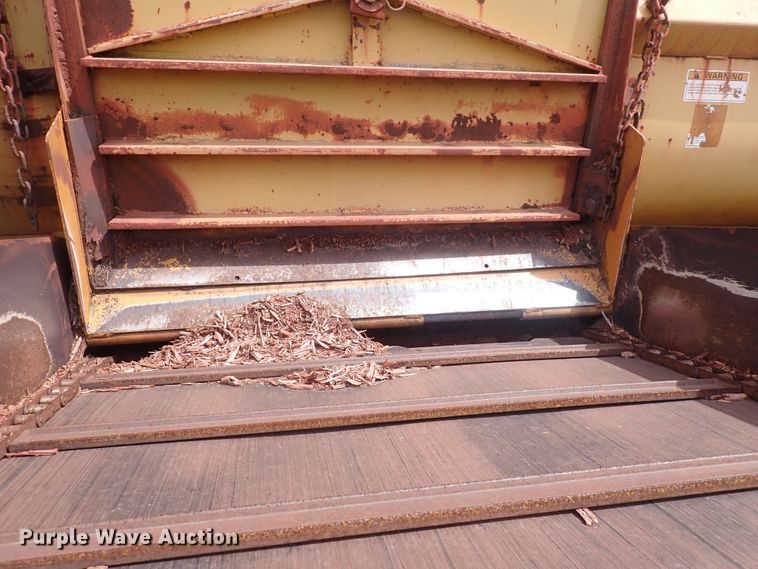 image for item DN0476 Knight Reel-Auggie 3700  feed mixer