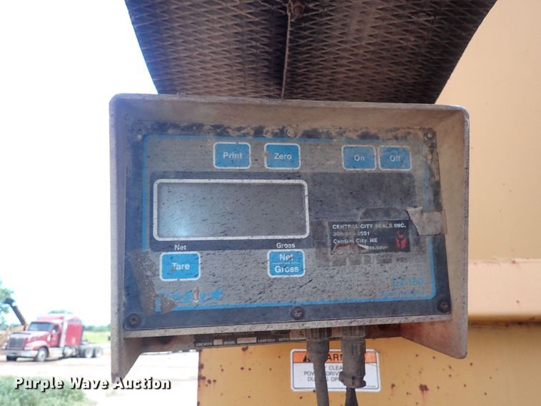 image for item DN0476 Knight Reel-Auggie 3700  feed mixer