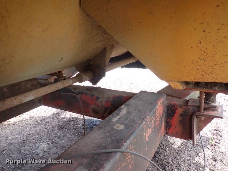 image for item DN0476 Knight Reel-Auggie 3700  feed mixer