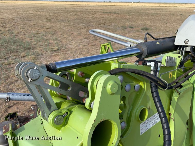 image for item DN5110 2013 Claas Orbis 750  rotary forage head