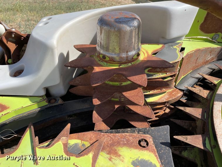 image for item DN5111 2011 Claas Orbis 750  rotary forage head