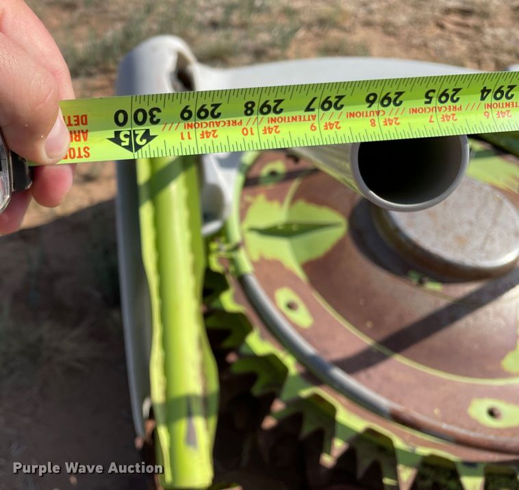 image for item DN5111 2011 Claas Orbis 750  rotary forage head