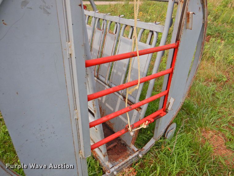 image for item DP4401 Filson  calf table