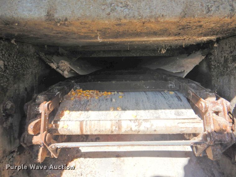 image for item DP4664 2006 Ledwell LW40 APW  feed delivery trailer