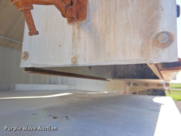 image for item DP4664 2006 Ledwell LW40 APW  feed delivery trailer