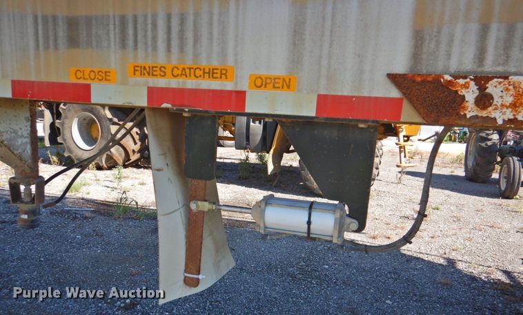 image for item DP4664 2006 Ledwell LW40 APW  feed delivery trailer