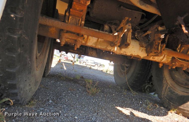 image for item DP4664 2006 Ledwell LW40 APW  feed delivery trailer