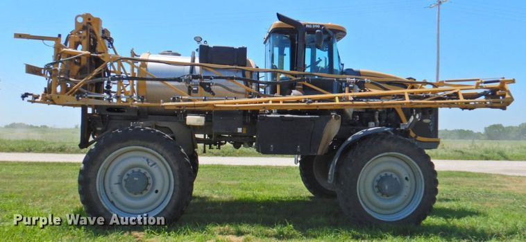 image for item DP4665 2014 Rogator RG900  sprayer