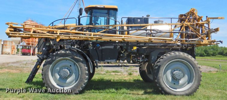 image for item DP4665 2014 Rogator RG900  sprayer