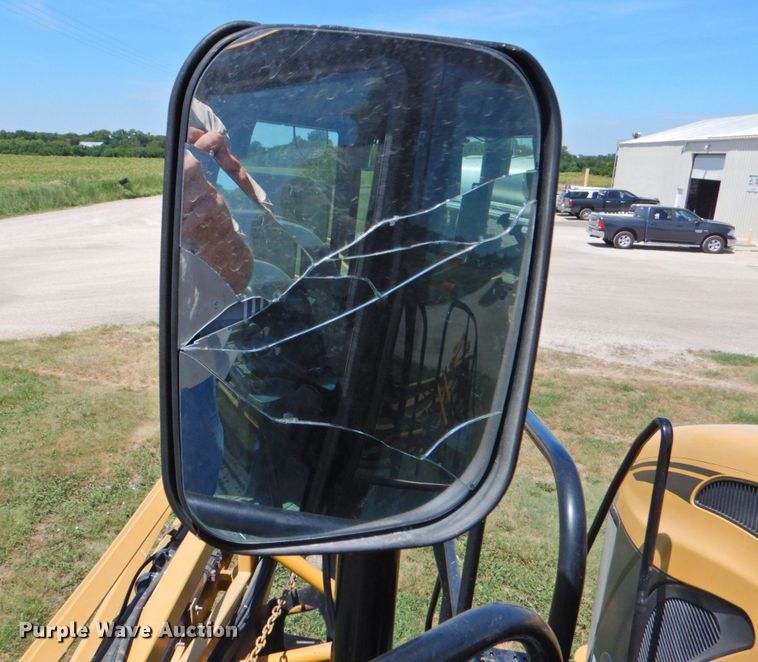 image for item DP4665 2014 Rogator RG900  sprayer