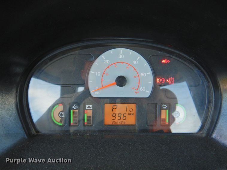 image for item DP4665 2014 Rogator RG900  sprayer