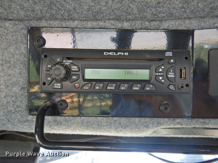 image for item DP4665 2014 Rogator RG900  sprayer