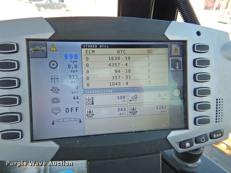 image for item DP4665 2014 Rogator RG900  sprayer