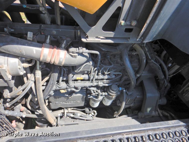 image for item DP4665 2014 Rogator RG900  sprayer