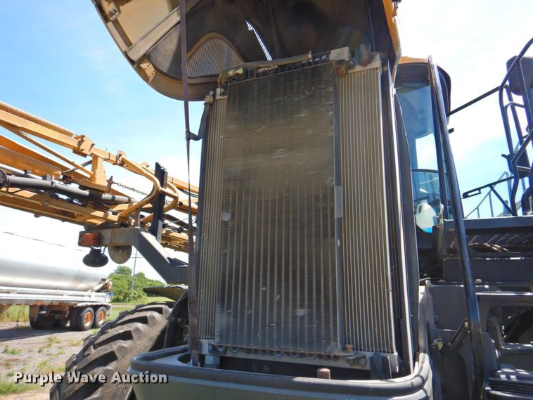 image for item DP4665 2014 Rogator RG900  sprayer